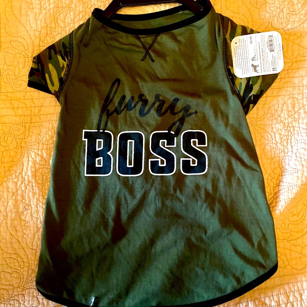 ‘Furry Boss’ XL Dog T